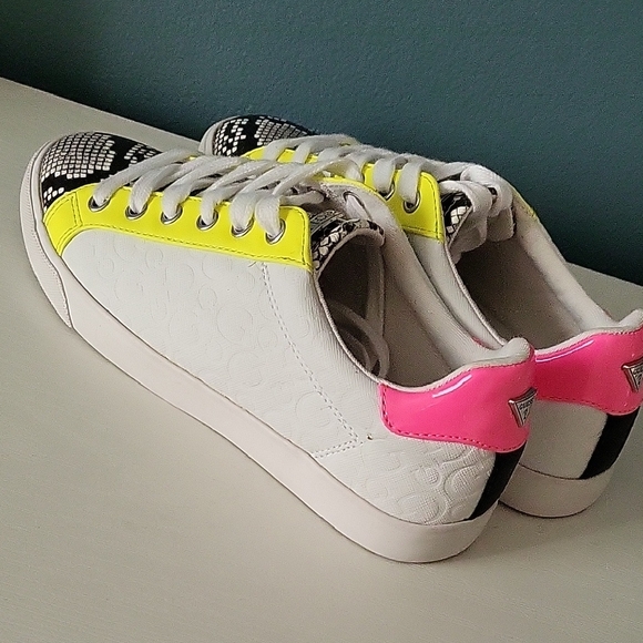 Guess White, Yellow, and Pink Women's Sneakers - Picture 4 of 9